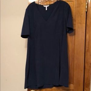 BcbgGeneratiom blue short sleeve dress
